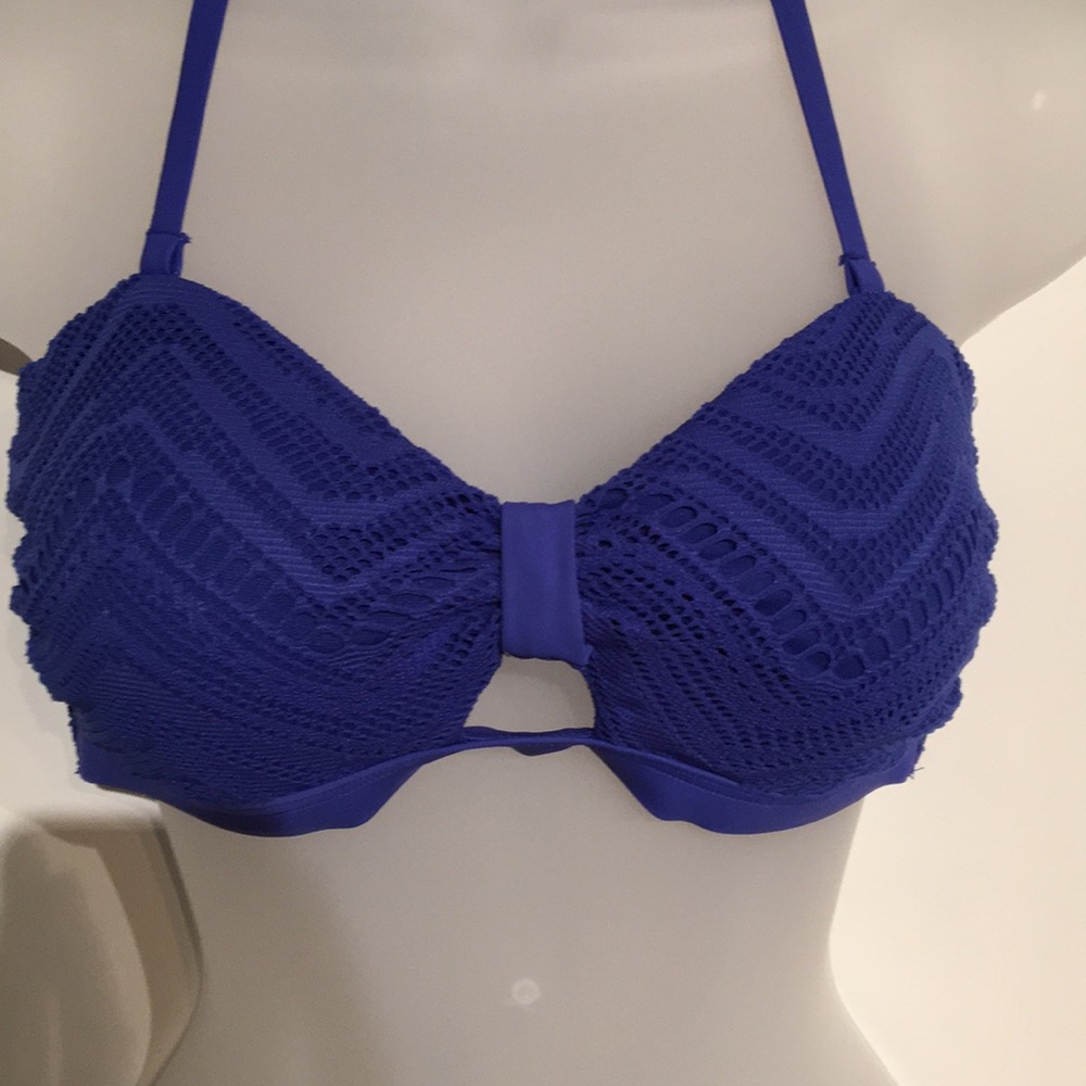 Blue bikini - Picture 2 of 4